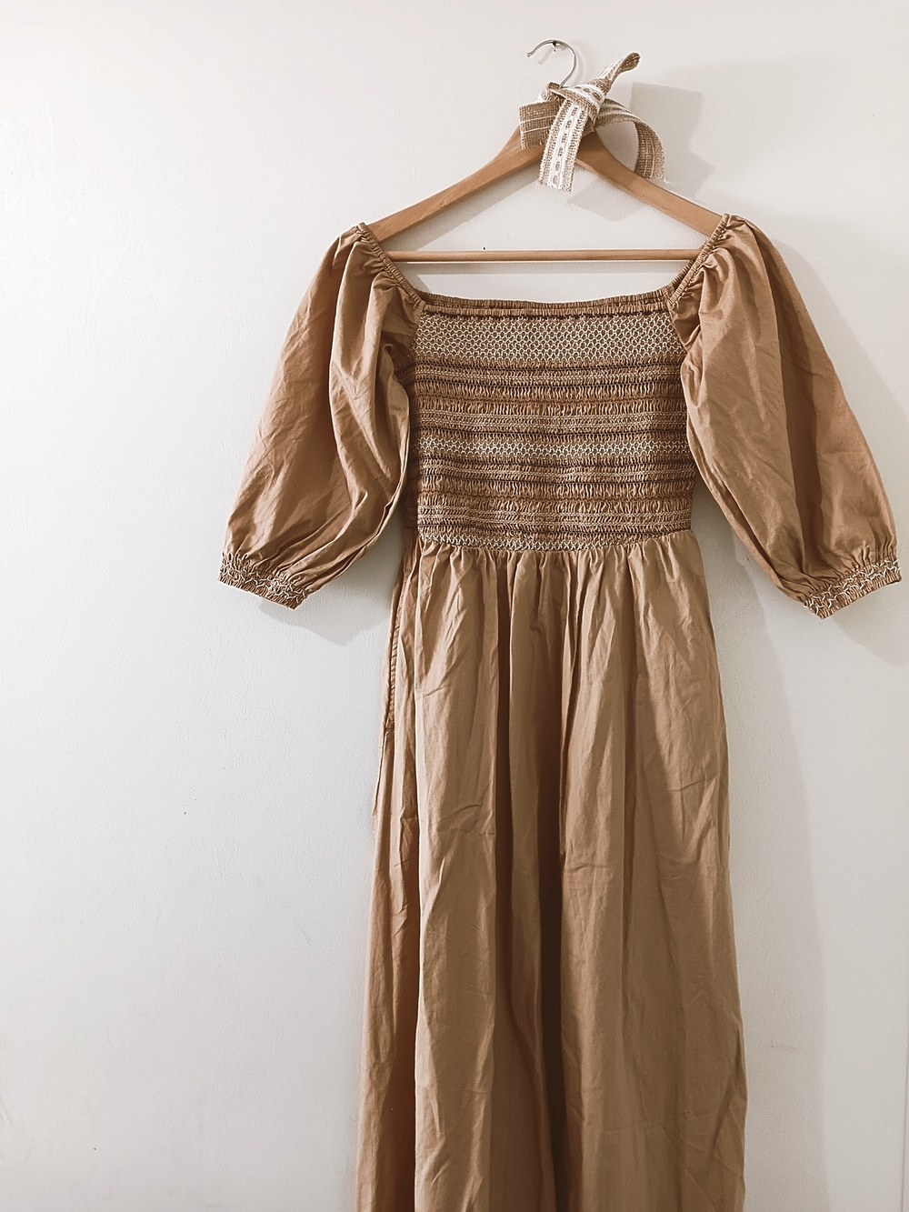 Old Navy Boho Western Tan Brown Smocked Puff Sleeve Peasant Prairie Midi Dress